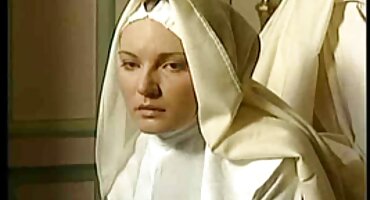 Encantadora Laksheri en bikini rojo, como siempre, chupada y follada bien