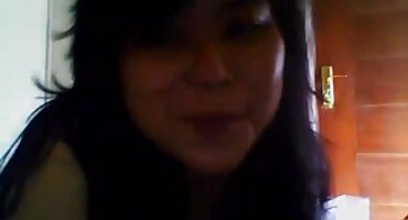 Hermosa morena se folla a su novio Anal