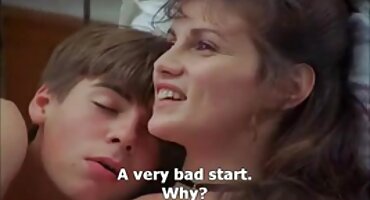 Chico cogida anal chica joven, correrse en la cara