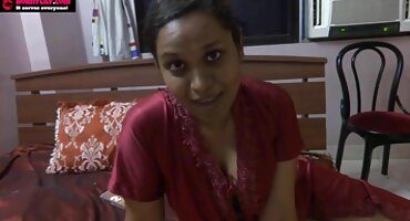 Madura rusa caliente chupa semen de tink