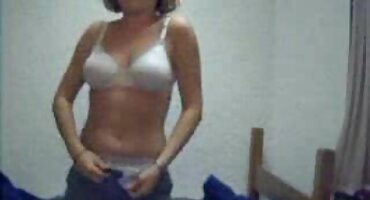 Amante tuvo sexo ruso con una hermosa milf morena