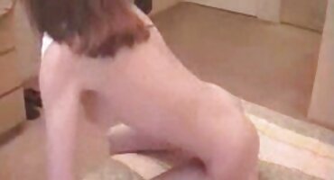 Flaco mujer desnuda en pantimedias sexo