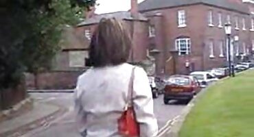 Profesora traviesa ha extendido el sexo de los estudiantes para obtener un diploma