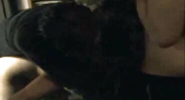 Pareja joven comprometida en un buen puto culo