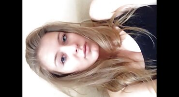 Hombre joven le da la boca y se folla a skinn ragazza