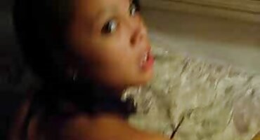 Joven estudiante follada en todos los agujeros con un chico joven