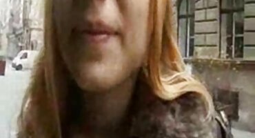 Esposa muy borracha follada por su novio en el suelo