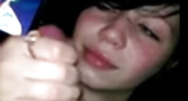 A la abuela rusa le encanta follar el culo con un chico nada menos que joven