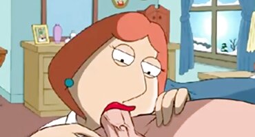 Hombres rusos Maduros persuadidos de un trío por una dama en medias negras