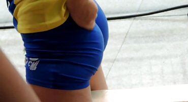 Mujer rusa chupada antes de trabajar amante de la polla