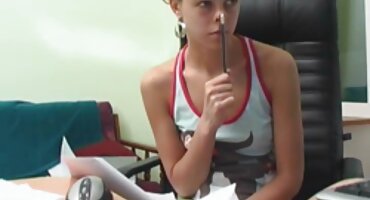 Rubia rusa desnuda follada apasionadamente hasta el orgasmo