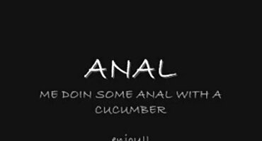 La esbelta y joven perra Gina Gerson tiene un sexo apasionado y vívido con un hombre