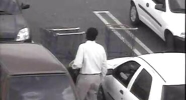 Hijo espiando a mamá y follándola mientras se quema