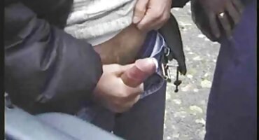 Rubia madura rusa se folla a un chico y le chupa el pene