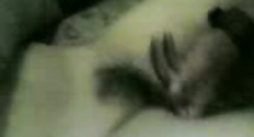 Hermosa morena folla perfectamente con un hombre