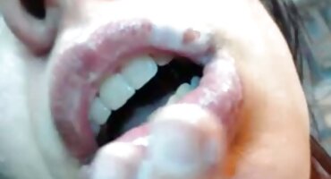 Linda rubia rusa complació a su novio