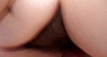 Joven rubia con su novio tuvo sexo ruso en webcam