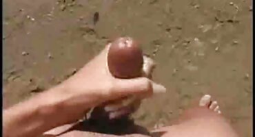 Mamadas se chupan en casa y follan en la cama grande