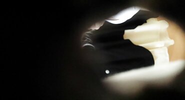 Hermano y hermana rusos tienen una gran polla en la cama