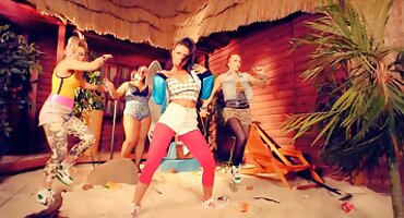 Joven de 18 años tiene sexo con su pareja en casa