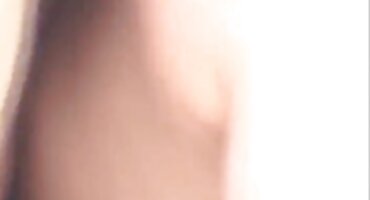 Sexo lésbico al aire libre de Gina Gerson arreglado por una chica se se