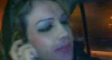 Mamá rusa quiere sexo y para esto se folla a su hijo