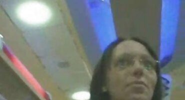 Morena decidió retirarse a la hora del almuerzo para anal con un colega