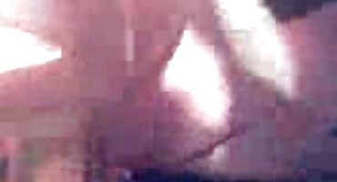 Ebony Erik se folla a una chica en el culo apretado por una polla enorme