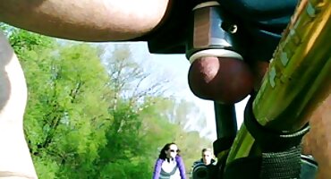 Profesor ruso se folla a un estudiante en el sofá